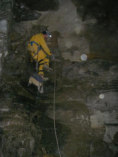 IMGP4371.JPG - Carl dropping down the 25 foot pit